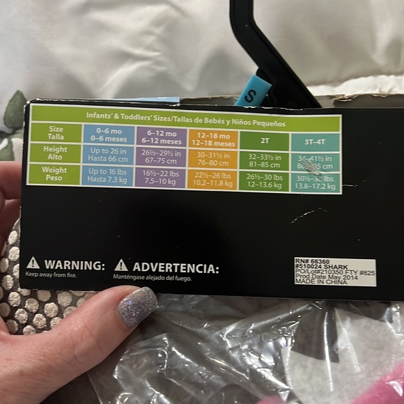 Shark infant Halloween costume NWT Jaws Tiburon 0-6 months - Picture 3 of 5